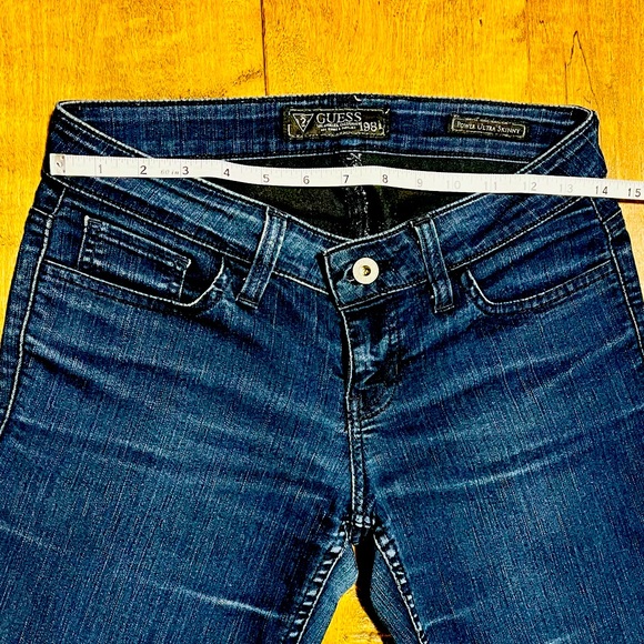 Guess Low-Rise Power Skinny Jeans, Dark Wash, Size US 27 - Picture 10 of 12
